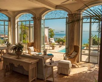 Villa Caprichosa - Taboga Island