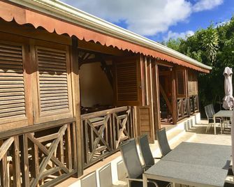 Résidence Le Vallon Guadeloupe Parc Piscine Appartements & Studios - Saint-François