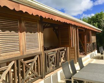 Résidence Le Vallon Guadeloupe Parc Piscine Appartements & Studios - Saint-François