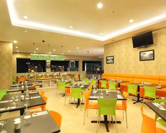 Hotel Dragon Inn Kemayoran - Yakarta - Restaurante