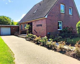 Haus Bonken - Wyk auf Fohr - Будівля