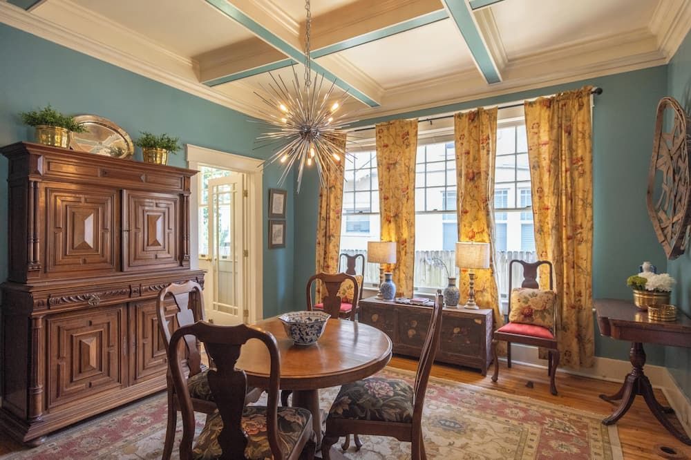 Midtown Central Gardens Bungalow - ממפיס - חדר אוכל