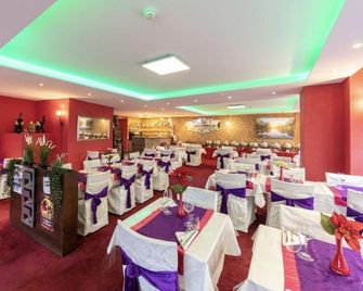 Hostellerie De L'hotel De Ville - Vevey - Restaurante