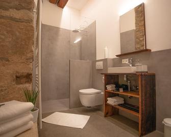 chic and comfortable living in the middle of the old town - Schwäbisch Gmünd - Bad