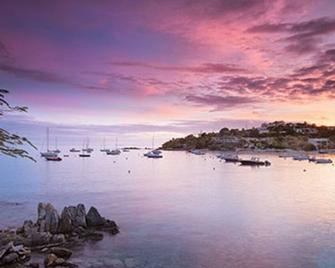 Leave your worries at the door ! - Saint Thomas Island - Outdoors view