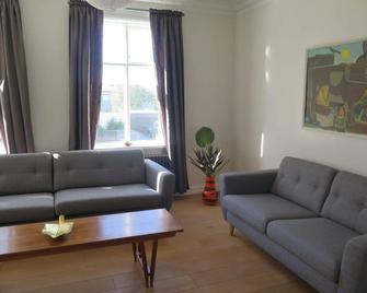 32 Tungata - Reykjavik - Living room