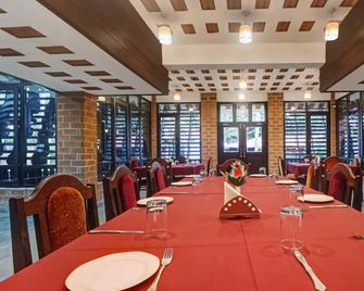 God's Own Country Ayurvedic Resort - Chowara - Restaurante