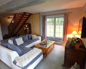 Cozy Holiday Home In Polleur With Sauna - Heusy - Sala de estar