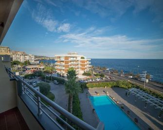 Hotel Nettuno - Katanya