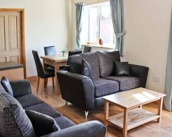 Moat Farm Cottage - Melton Constable - Sala de estar