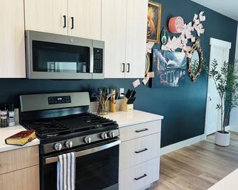 New Harry Potter Themed / Cozy Mountain Views! Hiking, Biking, Close To Downtown - Cedar City - Küche