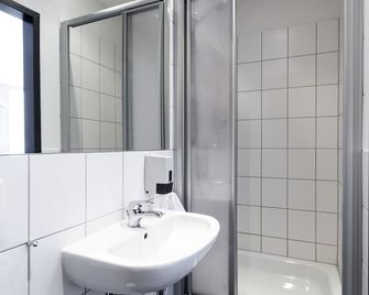 Dream Inn Hotel Regensburg Ost - Tegernheim - Baño
