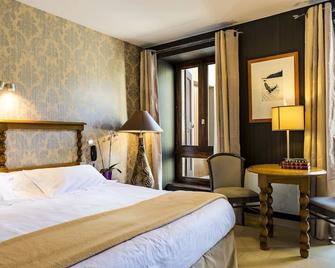 Regis - Laguiole - Chambre