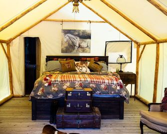 Luxurious Glamping With Complete Privacy & 360° Views of the Rocky Mountains - Helena