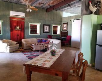 The Frontier: Cowboys, Indians and Aliens is a unique desert escape. - Terlingua - Living room