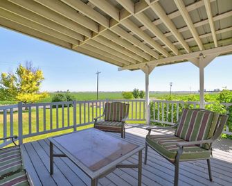 Spacious 5-bedroom farmhouse in peaceful Wendell, Idaho - Wendell - Balcony