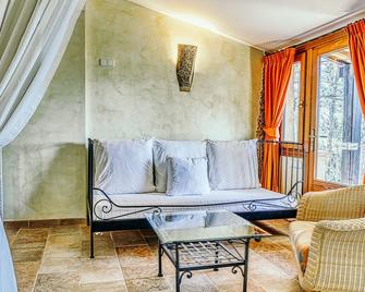 Weingut & Landhotel Can Davero - Binisalem - Sala de estar