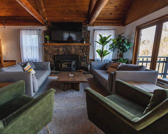 The Boha Hotel - Lake Placid