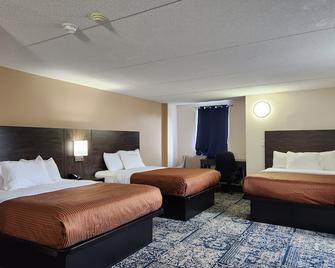 Falls Lodge and Suites - Niagara Falls - Bedroom