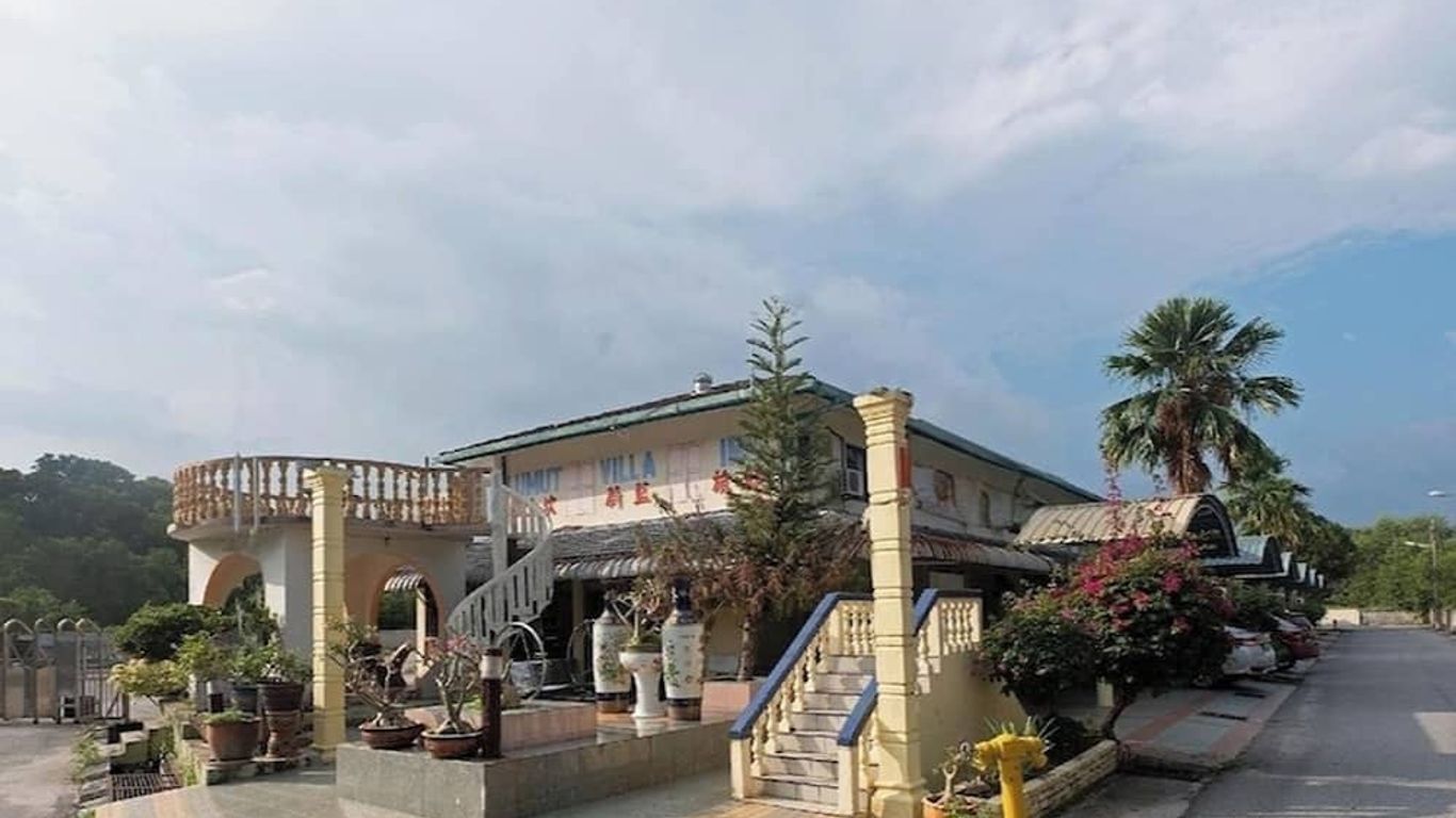 Lumut Villa Inn