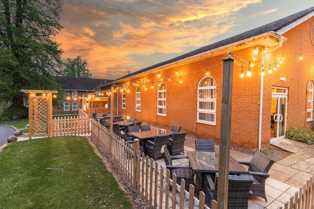 سيدجبروك هول - نورثامبتون - مبنى