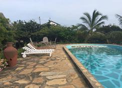 Red Sunshine Villa With Pool B&b - Malindi - Pool