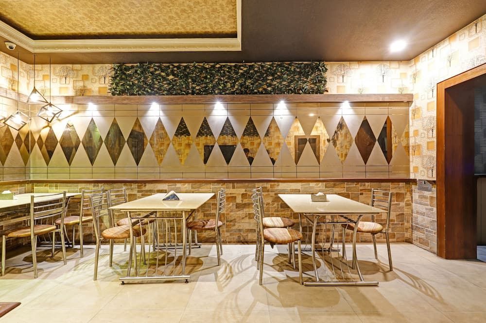 تريبو أبولو - جواهاتي - مطعم