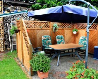 FewoJasmin between city & sea for families(dogs welcome) free bicycles - Varel - Innenhof