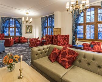 Central Swiss Quality Apartments - Davos - Sala de estar