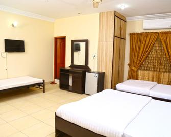 Luxury Inn - Karachi - Bedroom