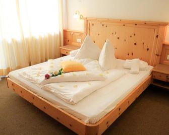 Hotel Vernagt - Senales - Schlafzimmer