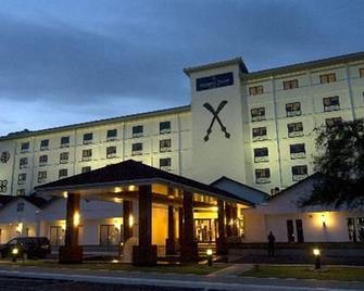 Golden Tulip Kumasi City - 庫馬西 - 建築