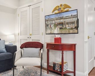 Capitol Hill East House with Free Parking, Walk to Metro - Washington, D.C.