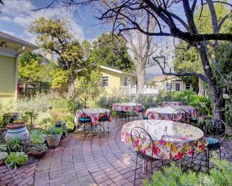 Secret Garden Inn And Cottages - Santa Barbara - Βεράντα