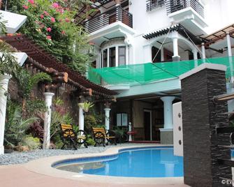 Coron Bancuang Mansion - Coron - Pool