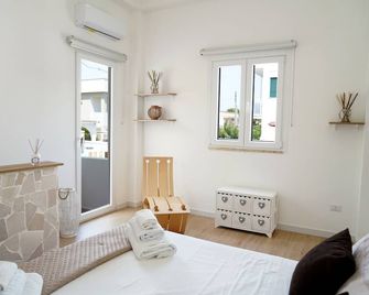 Il Colibrì - Villa A Pochi Passi Dal Mare - Pulsano - Schlafzimmer