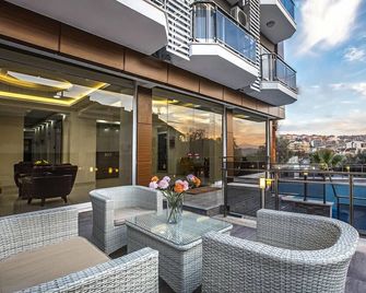 Demir Suit Hotel - Kusadasi - Balkon