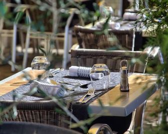 Hotêl - Restaurant Le Bon Duc - Лібурн
