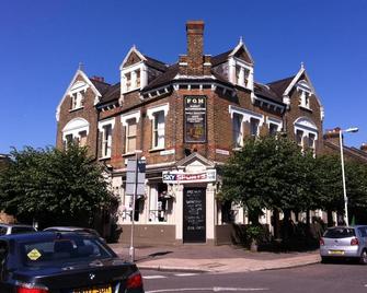 Forest Gate Hotel - לונדון - בניין