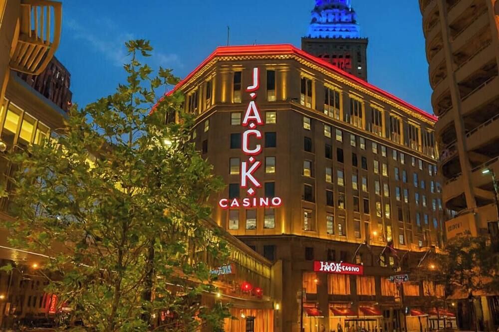 Dwntwn Luxury Suite Rock Hall, Stadium, Casino - Cleveland