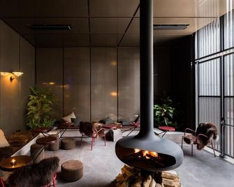 Yust Antwerp - Antwerpen - Bar
