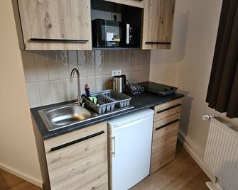 Hostel Sleep Inn - Geesthacht - Кухня