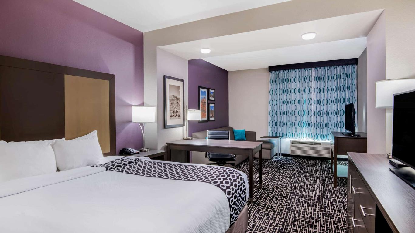 La Quinta Inn & Suites by Wyndham Pampa