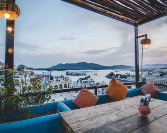 Hotel Banjara Heritage - Udaipur - Balcony
