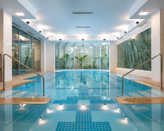 Holiday Inn Athens - Airport By IHG - Spata - Πισίνα