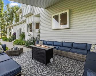 Spacious 6br Haven - Game Room - Hot Tub Sleep 28+ - Heyburn - Patio