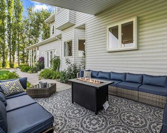 Spacious 6br Haven - Game Room - Hot Tub Sleep 28+ - Heyburn - Patio