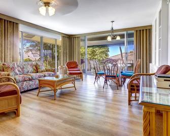 Maui Eldorado D200 - 2 Bedroom - Kaanapali - Living room