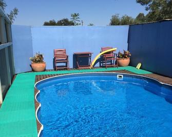 Glenrowan Kelly Country Motel - Wangaratta - Piscina