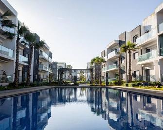Garden Bay Appart Hotel - Sidi Rahal - Piscine